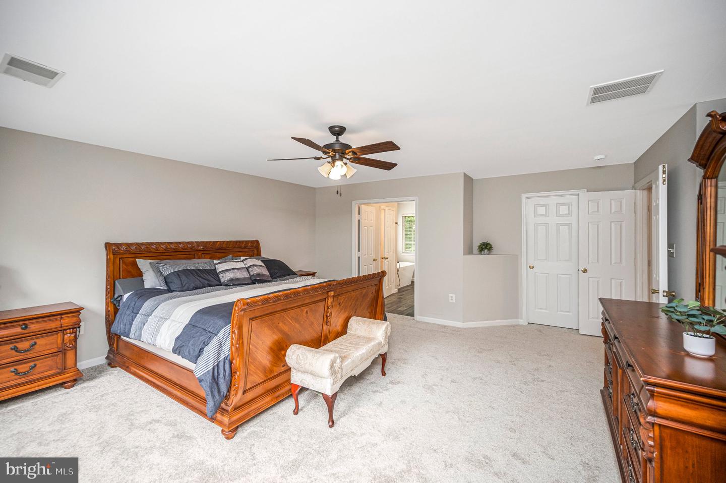 5917 Fincastle Dr Property Photo 18