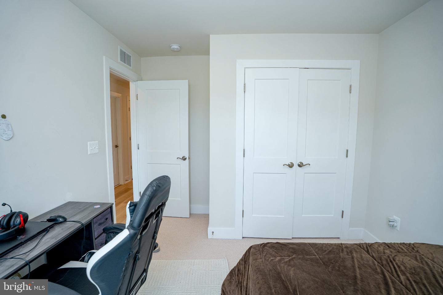 8790 Kensington Church St Property Photo 50