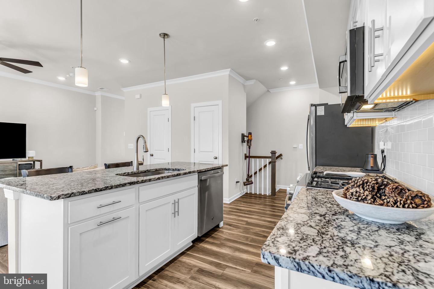 15503 Smoke Box Way Property Photo 13