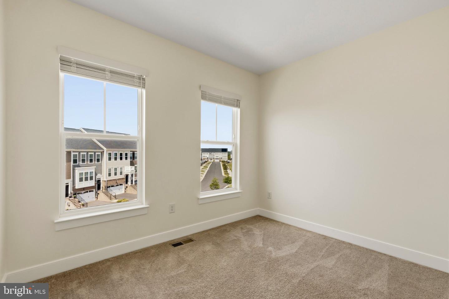 17279 Turnstone Dr Property Photo 27