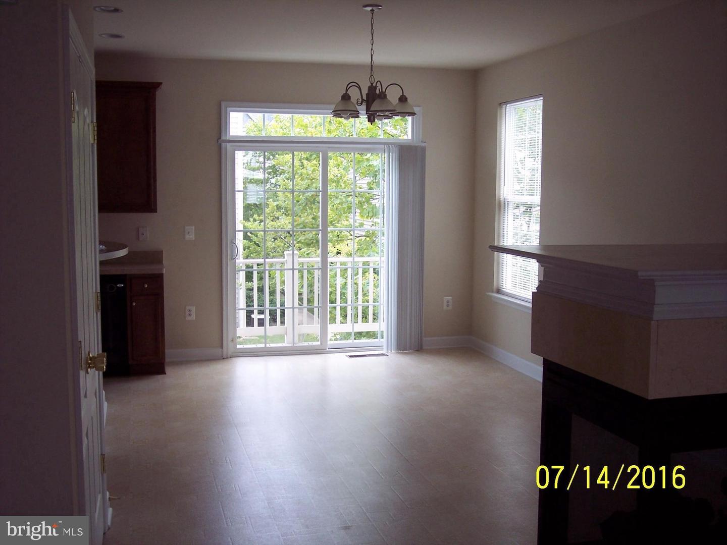 731 Chevington Ct Property Photo 8