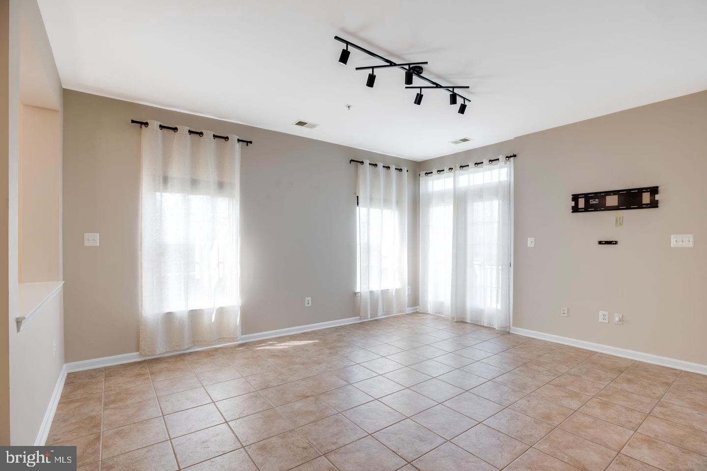 7168 Little Thames Dr Property Photo 24
