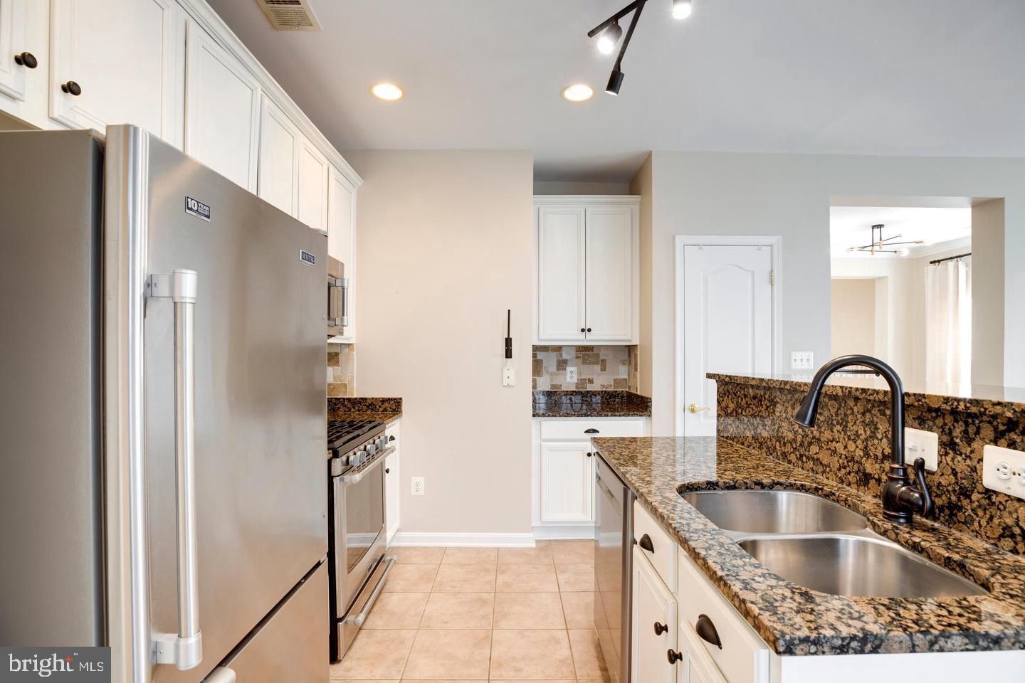 7168 Little Thames Dr Property Photo 31