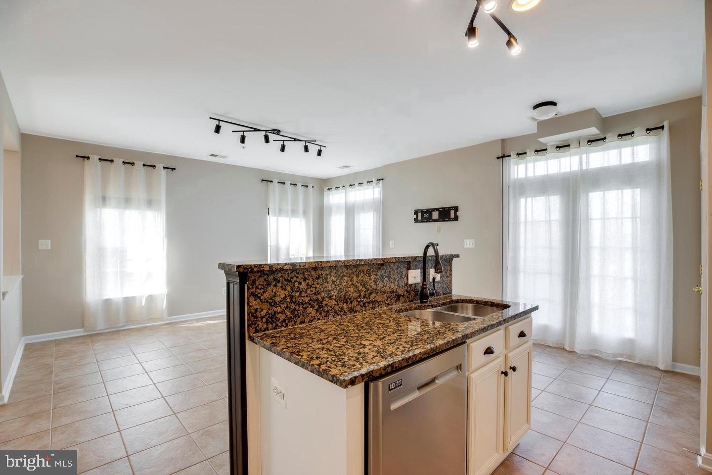 7168 Little Thames Dr Property Photo 32