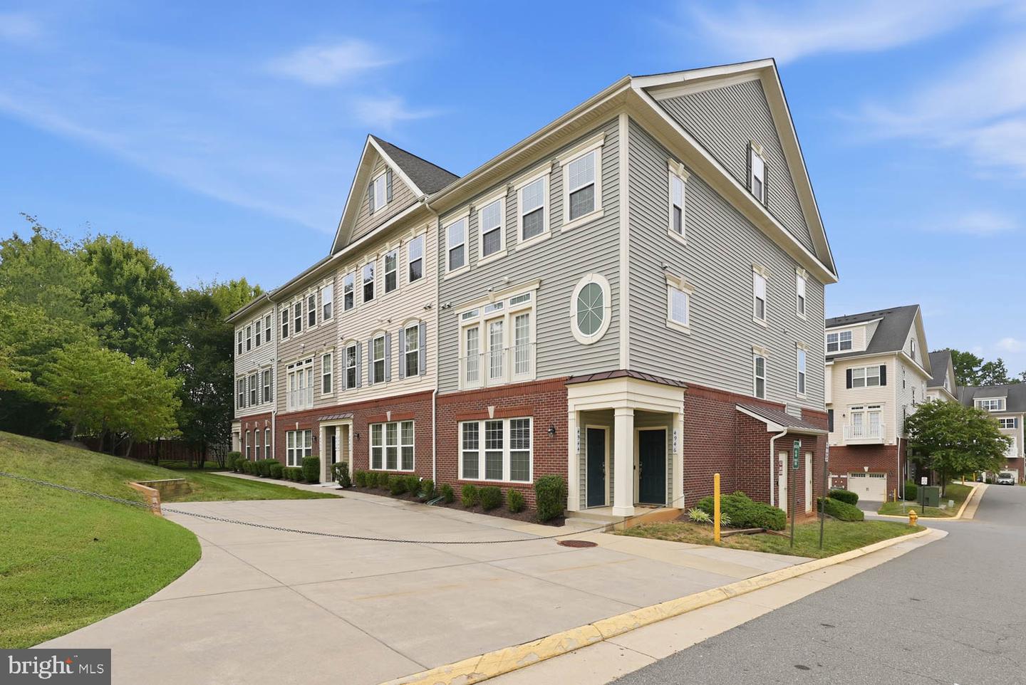 4944 DANE RIDGE CIR
