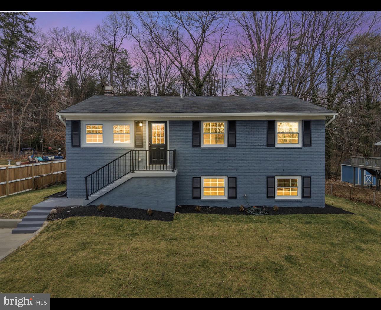 4604 KENTWOOD LN Property Photo 1