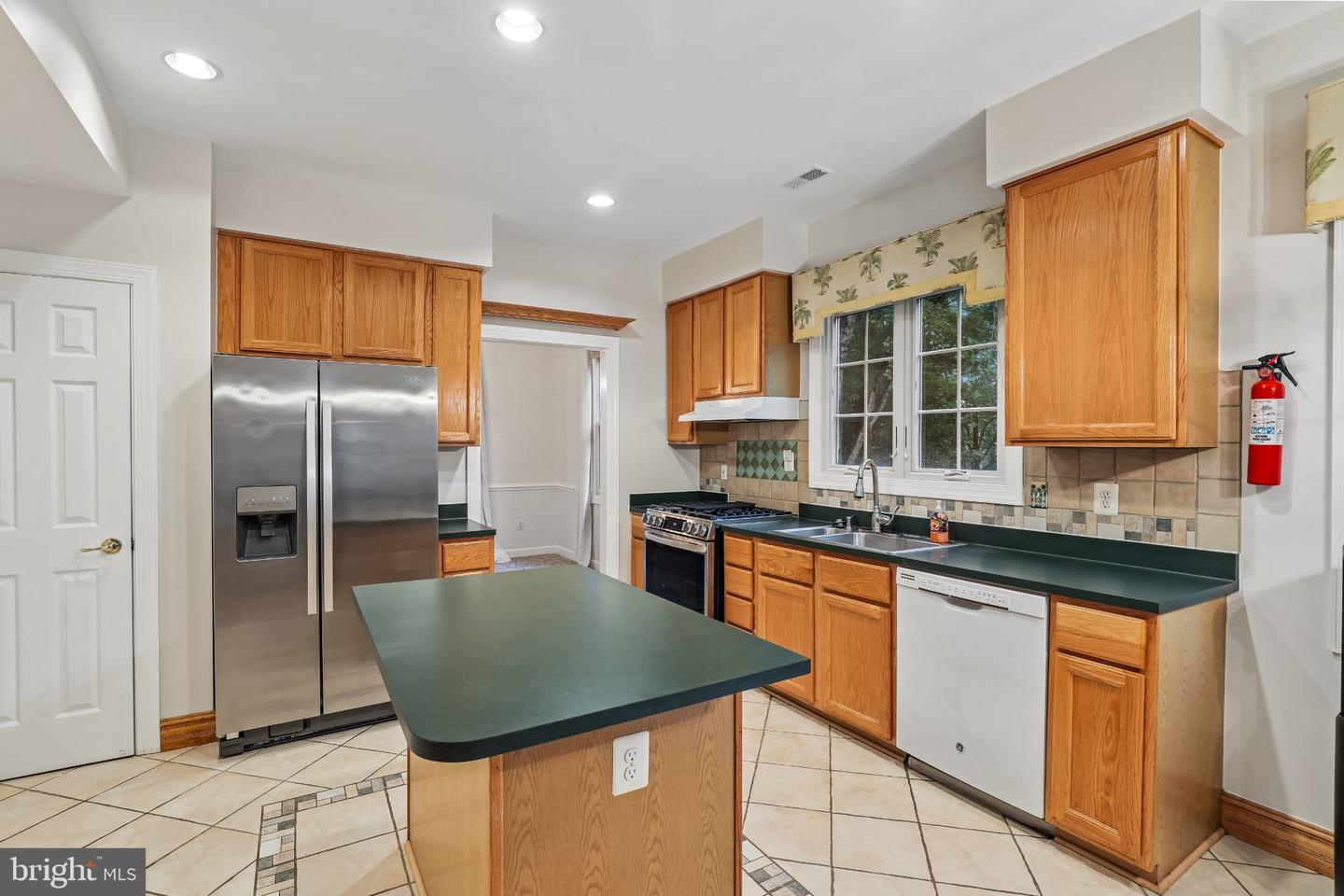 2022 Mcnamera Ct Property Photo 5
