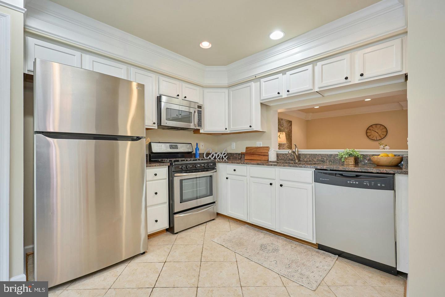 8310 Ewing Pl Property Photo 8