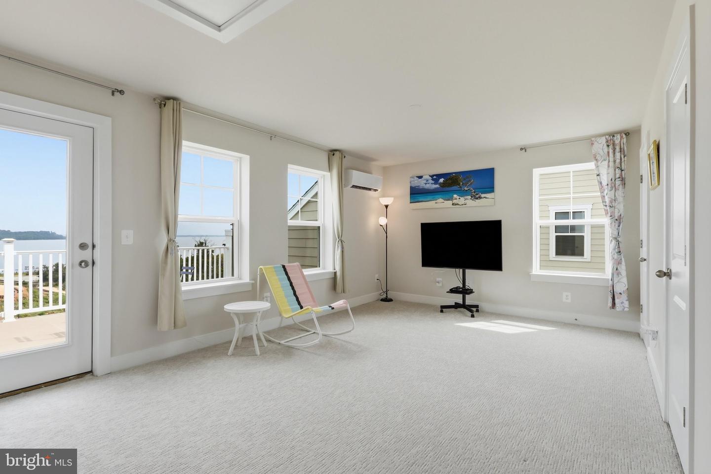VAPW2129830 Property Photo 23