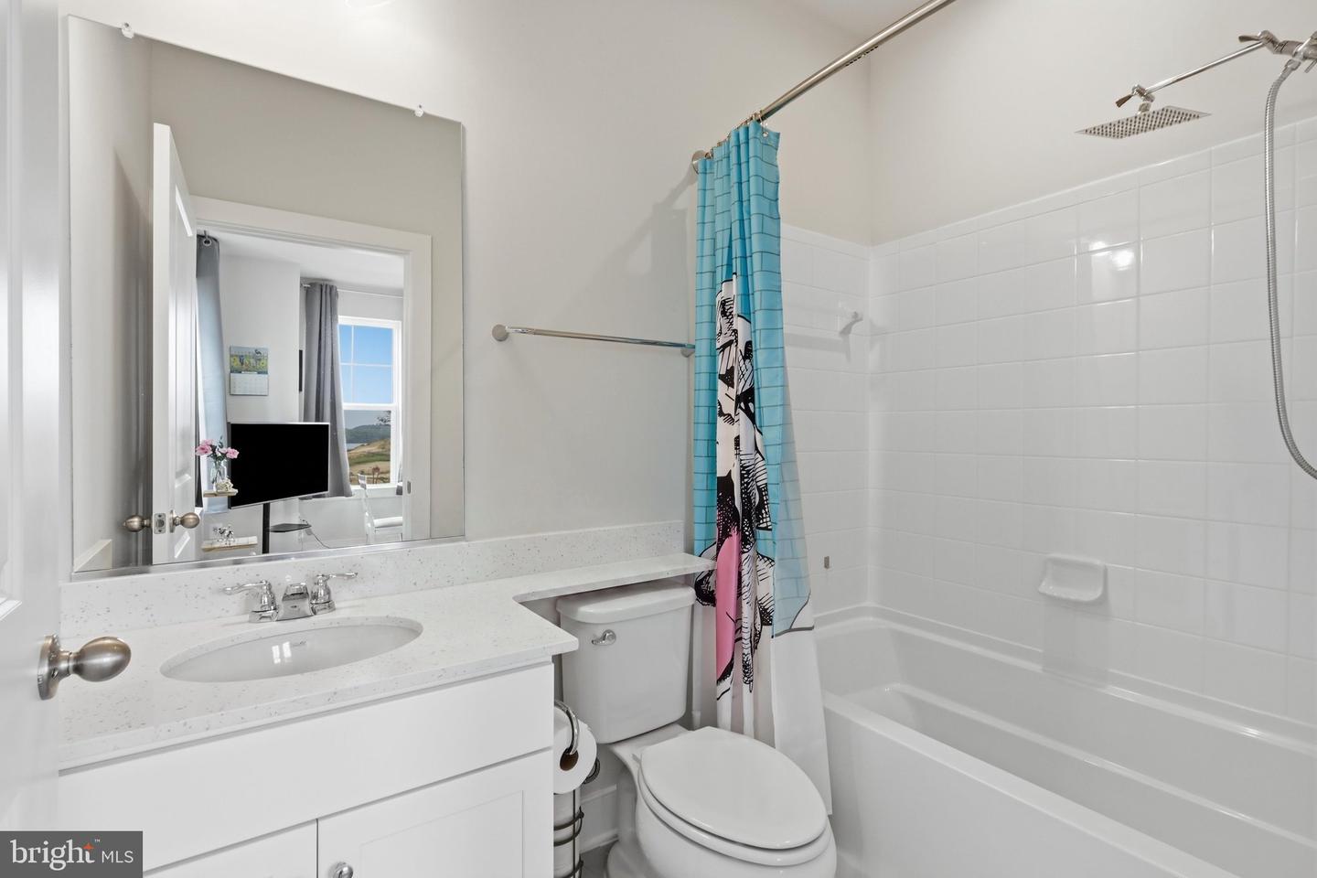 VAPW2129830 Property Photo 25