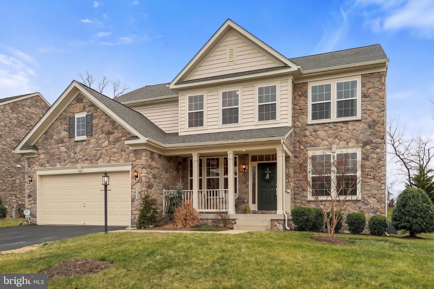 8089 Tysons Oaks Ct Property Photo 1