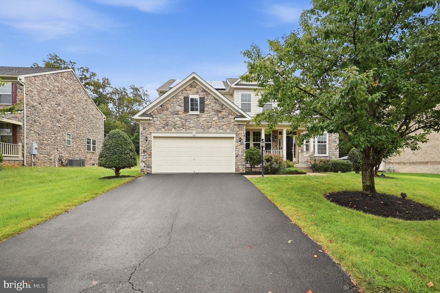 8089 Tysons Oaks Ct Property Photo 3