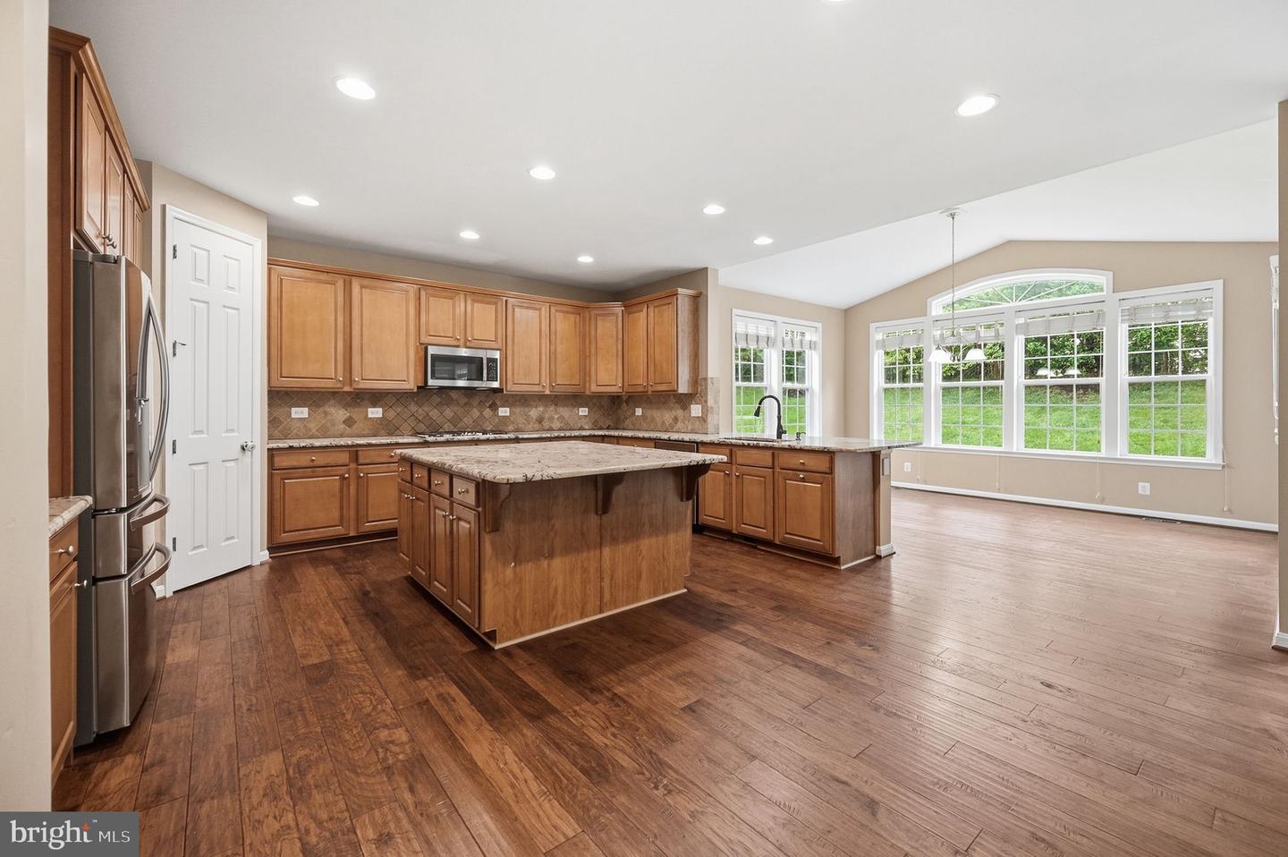 8089 Tysons Oaks Ct Property Photo 16
