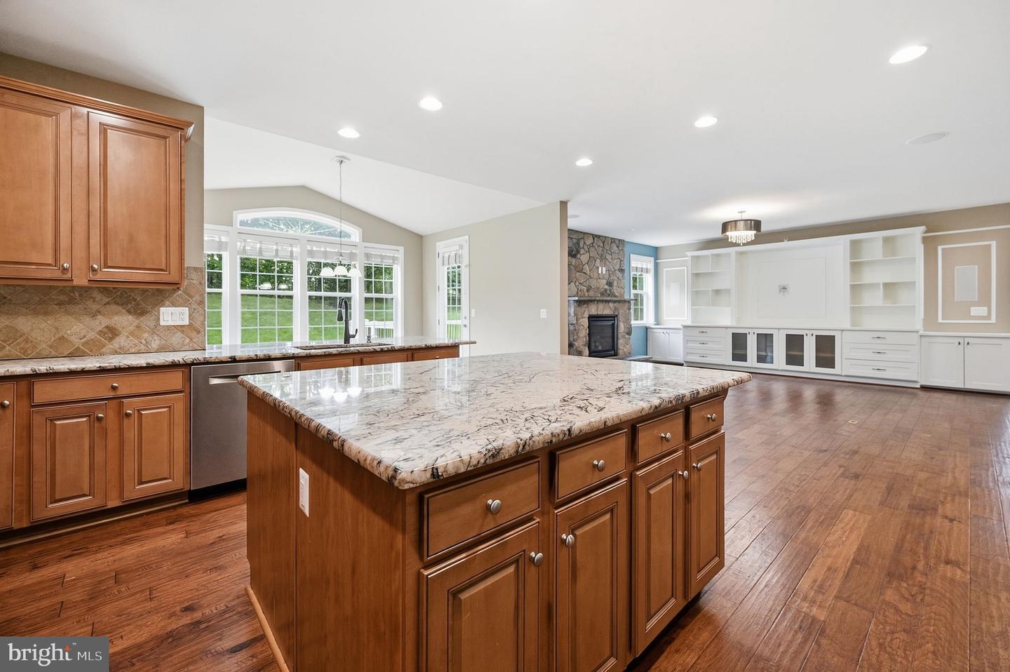 8089 Tysons Oaks Ct Property Photo 19