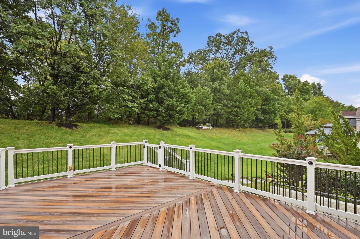 8089 Tysons Oaks Ct Property Photo 21