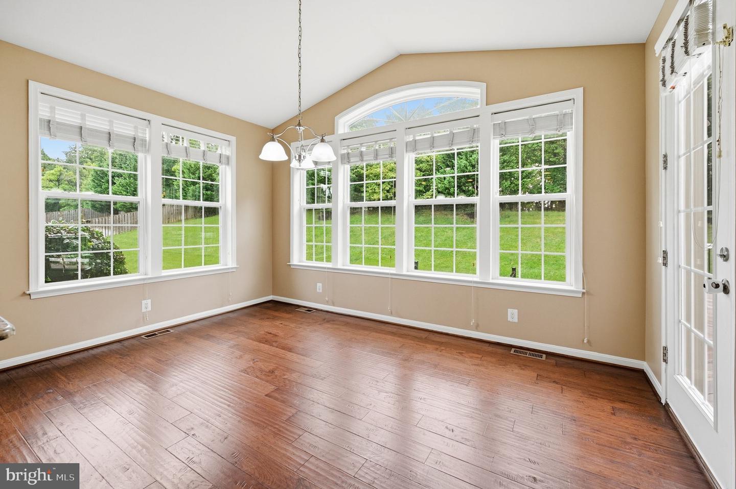 8089 Tysons Oaks Ct Property Photo 24