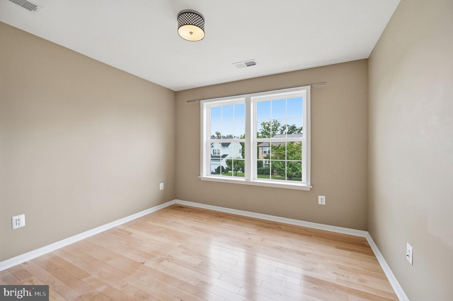 8089 Tysons Oaks Ct Property Photo 35