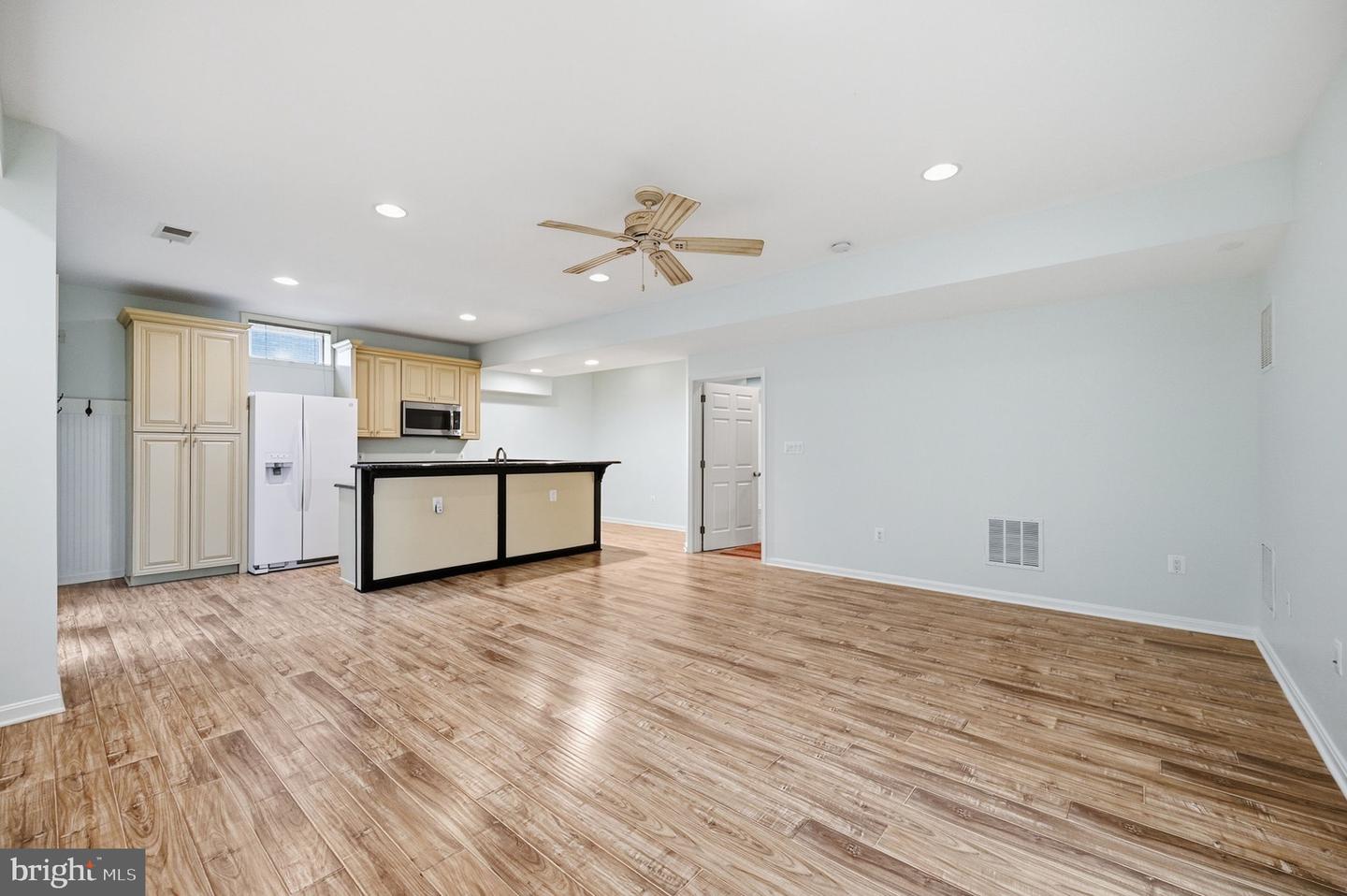8089 Tysons Oaks Ct Property Photo 38