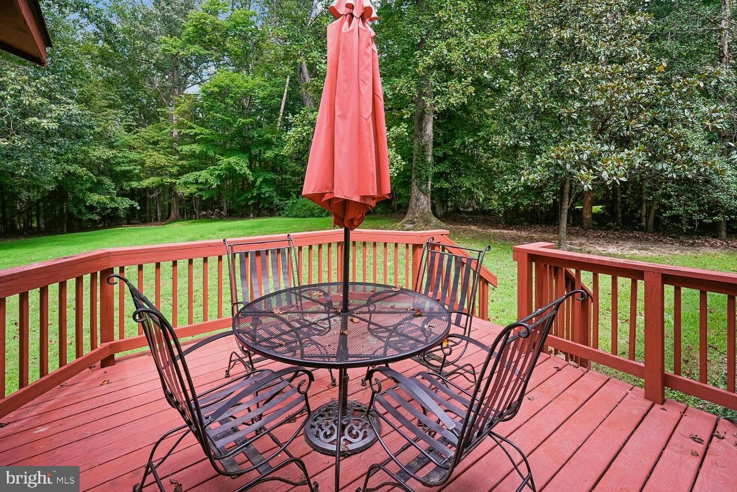 8212 Honeysuckle Rd Property Photo 23