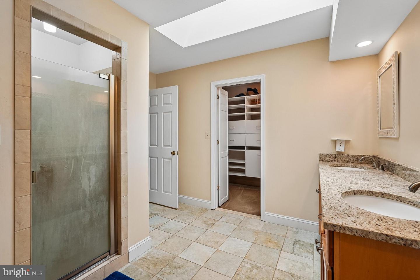 8212 Honeysuckle Rd Property Photo 29