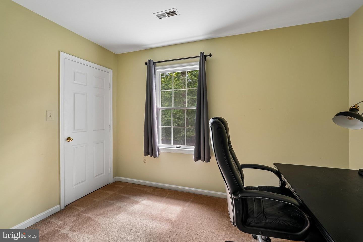 8212 Honeysuckle Rd Property Photo 31