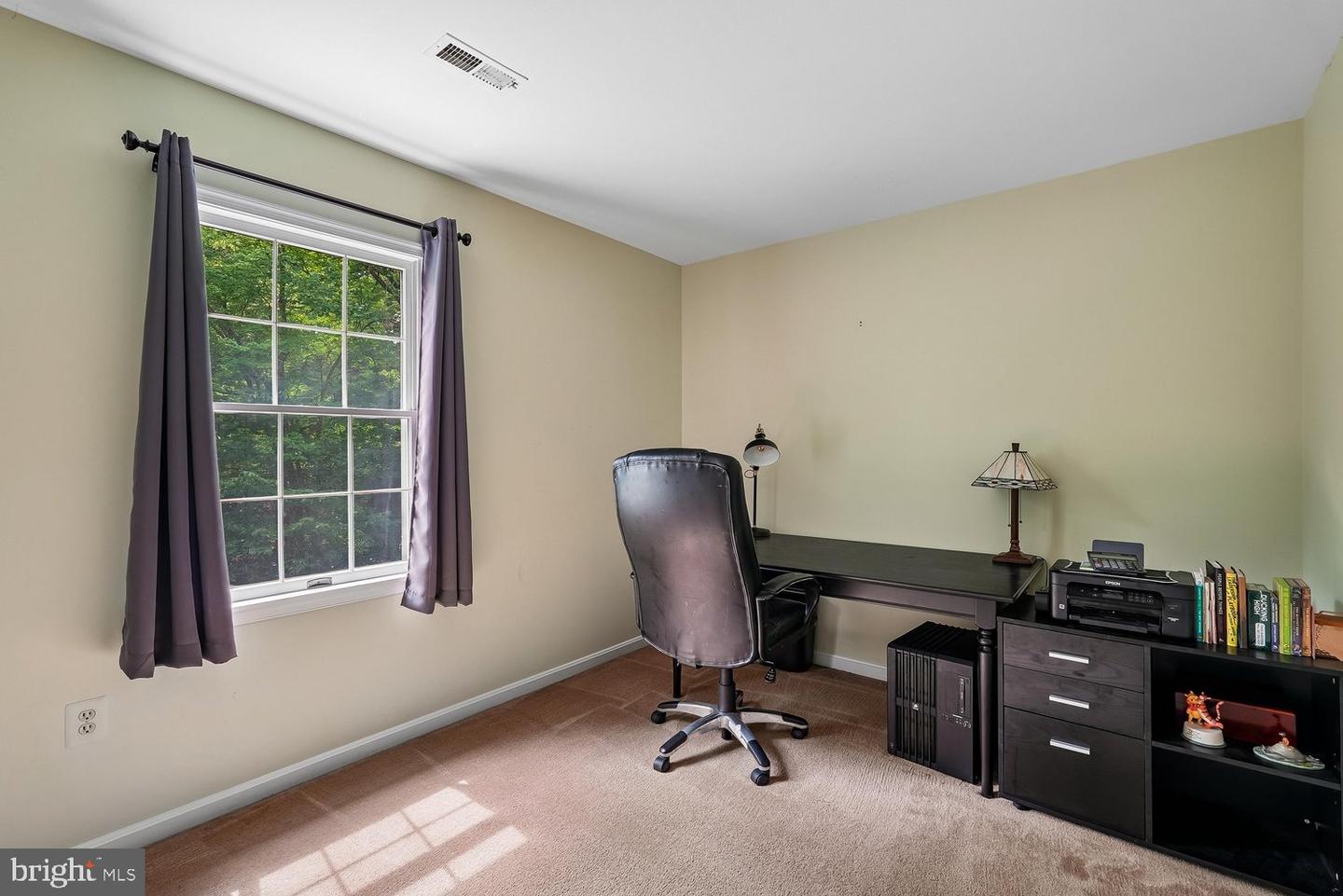 8212 Honeysuckle Rd Property Photo 32