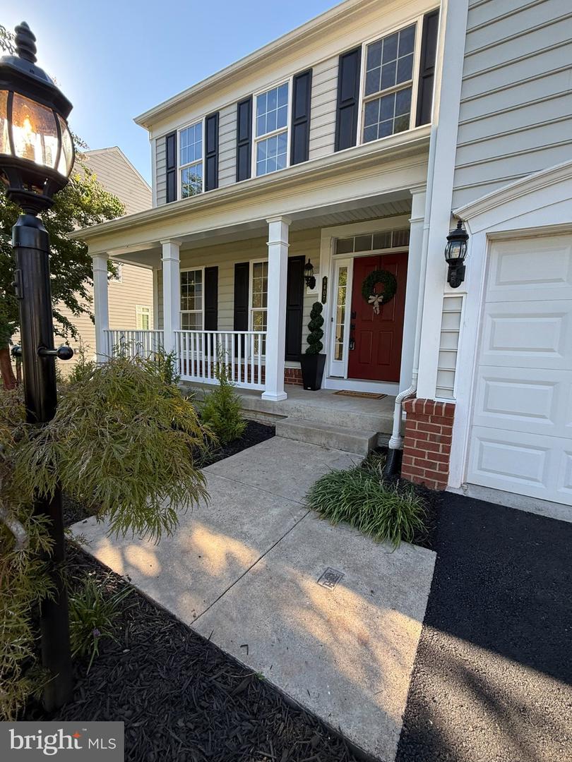 9407 Rim Rock Ct Property Photo 4