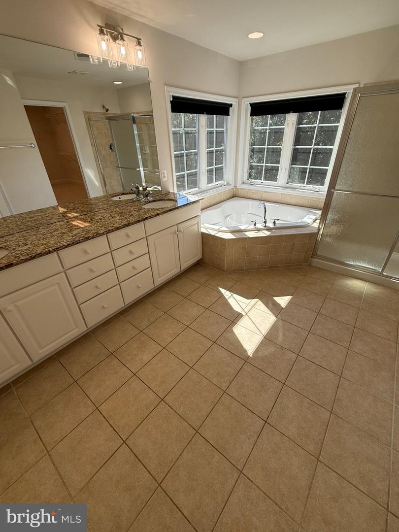 9407 Rim Rock Ct Property Photo 53