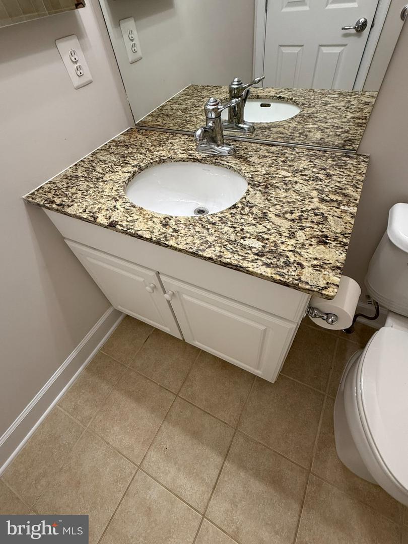 9407 Rim Rock Ct Property Photo 64