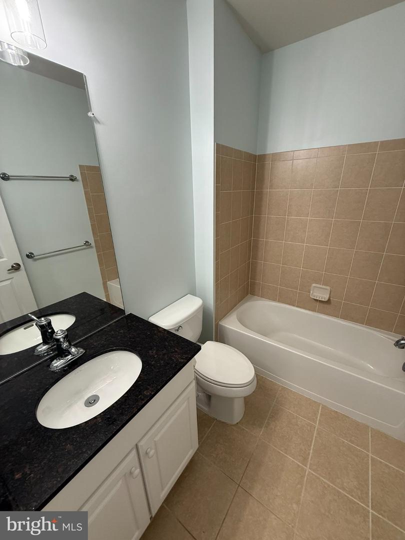 9407 Rim Rock Ct Property Photo 92