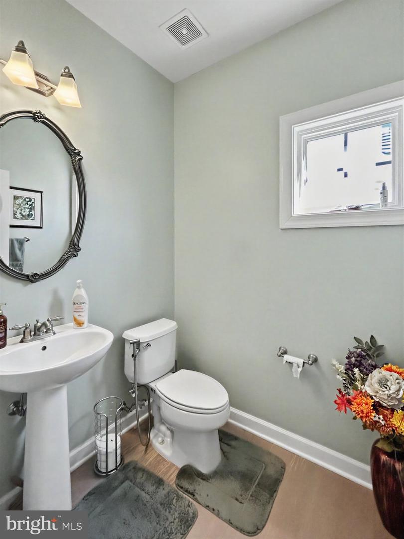 5522 Victory Loop Property Photo 33