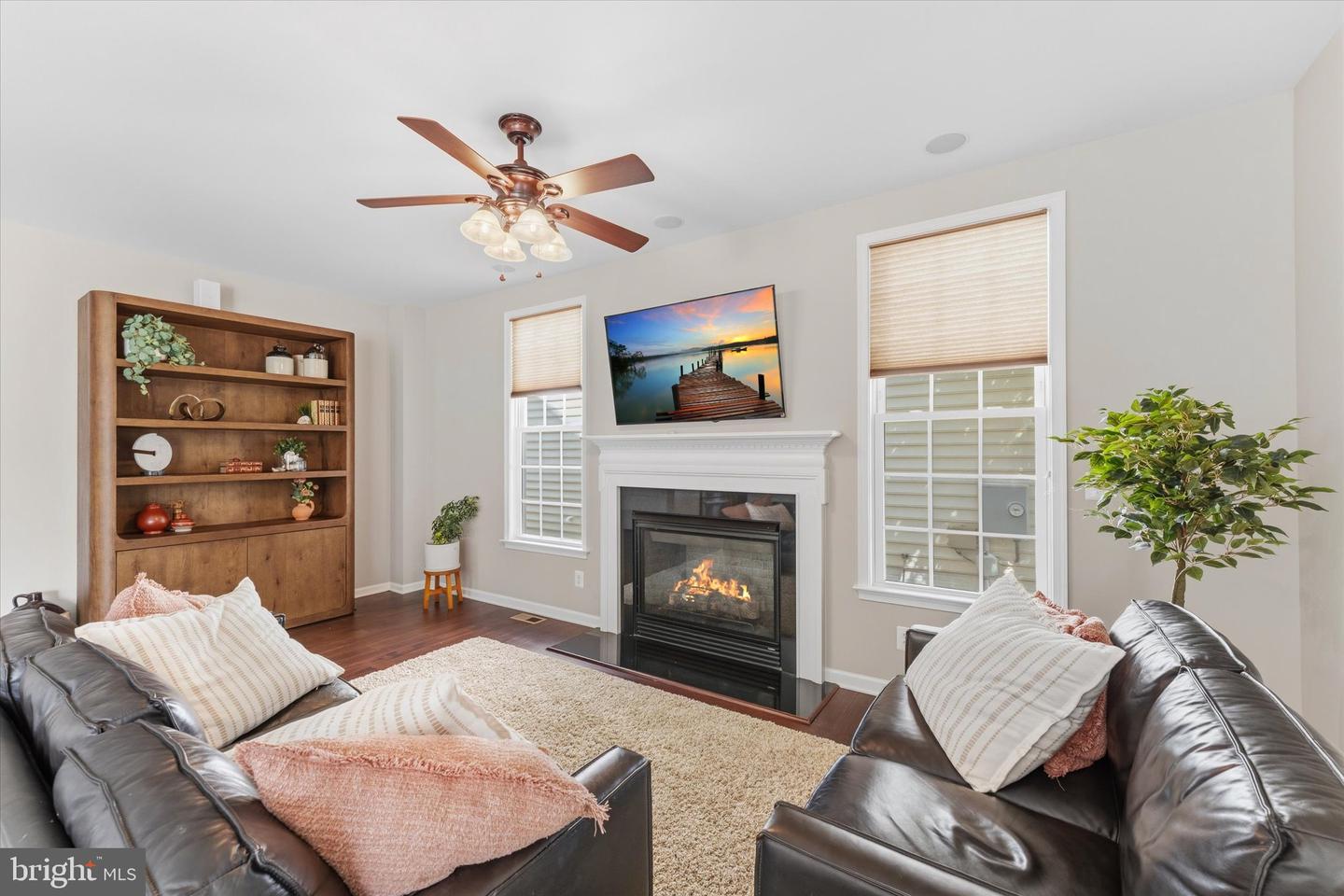 15553 Admiral Baker Cir Property Photo 17