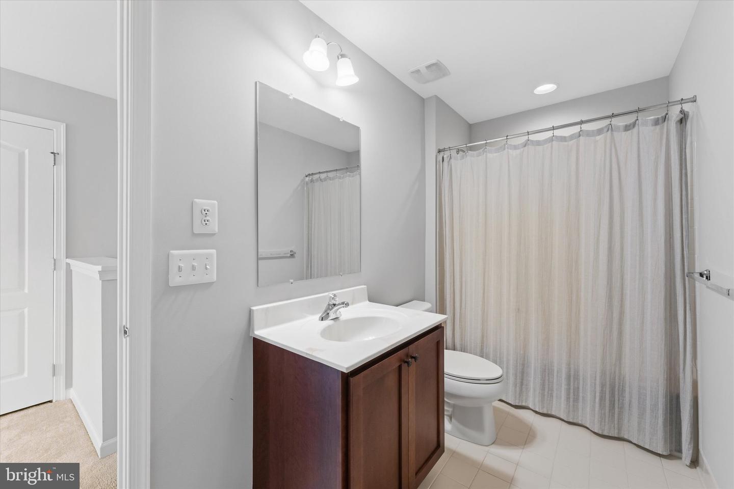 15553 Admiral Baker Cir Property Photo 36
