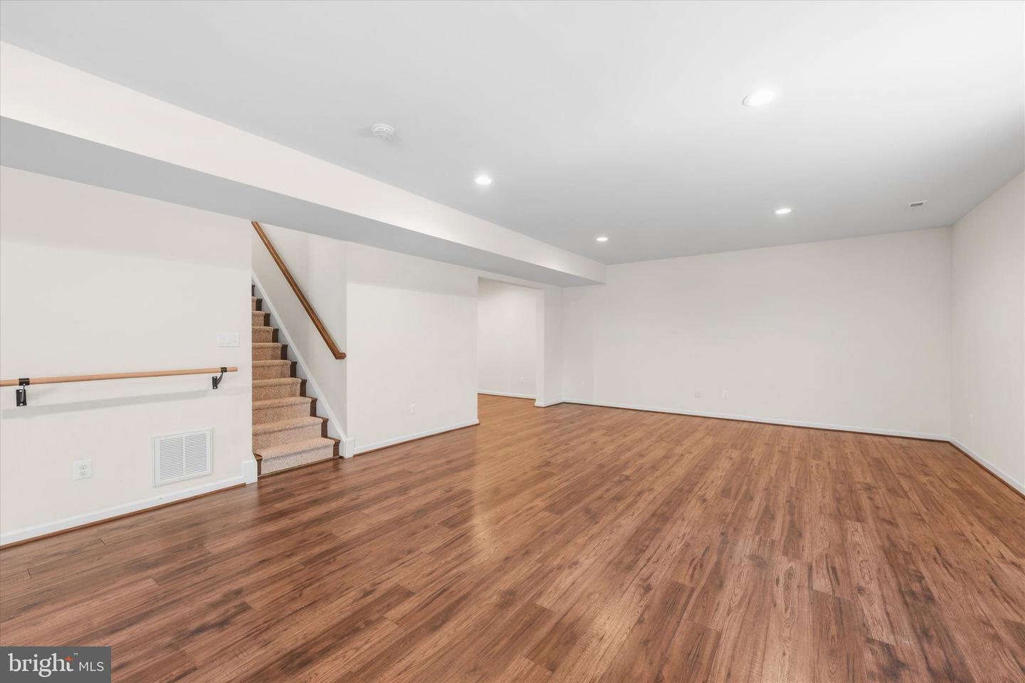 8513 Oakview Dr Property Photo 27