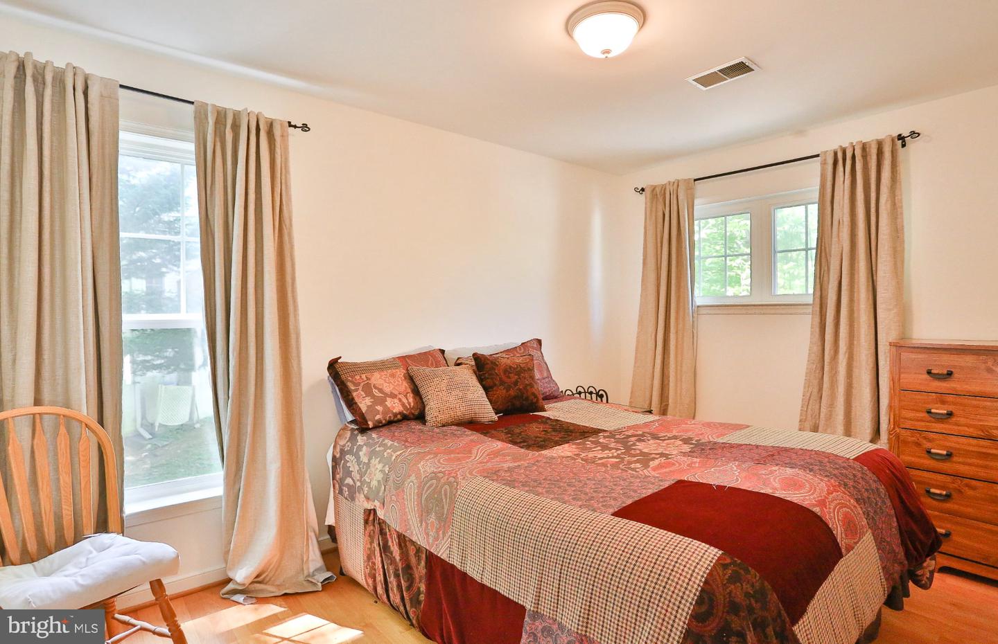 15979 Cove Ln Property Photo 13