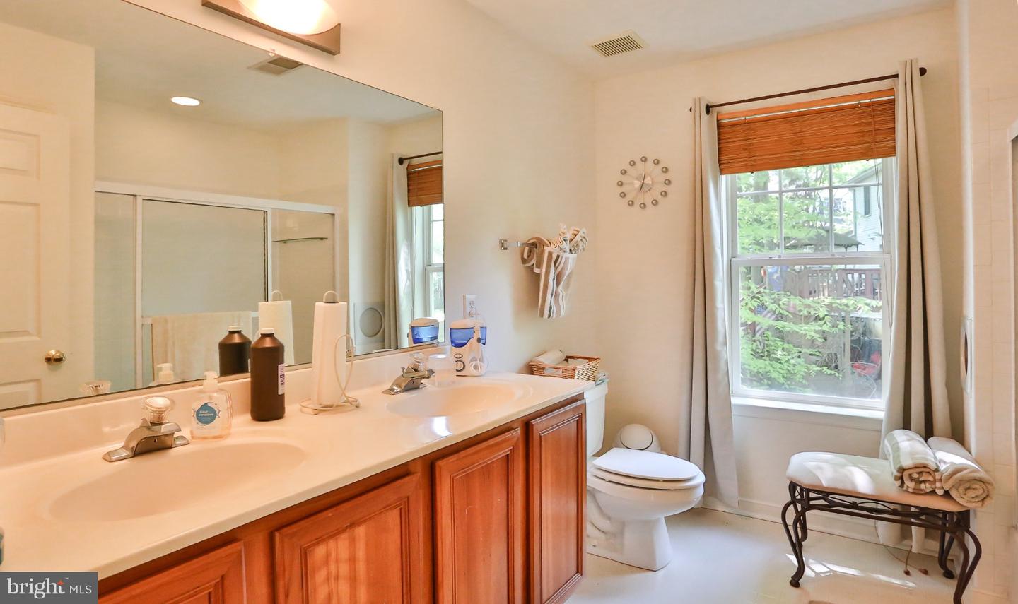 15979 Cove Ln Property Photo 14
