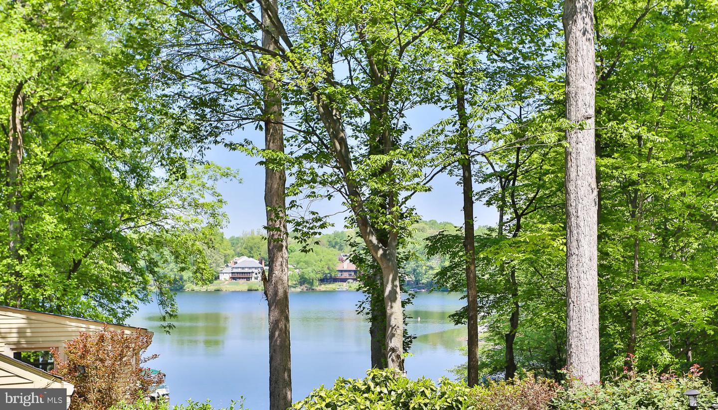15979 Cove Ln Property Photo 21