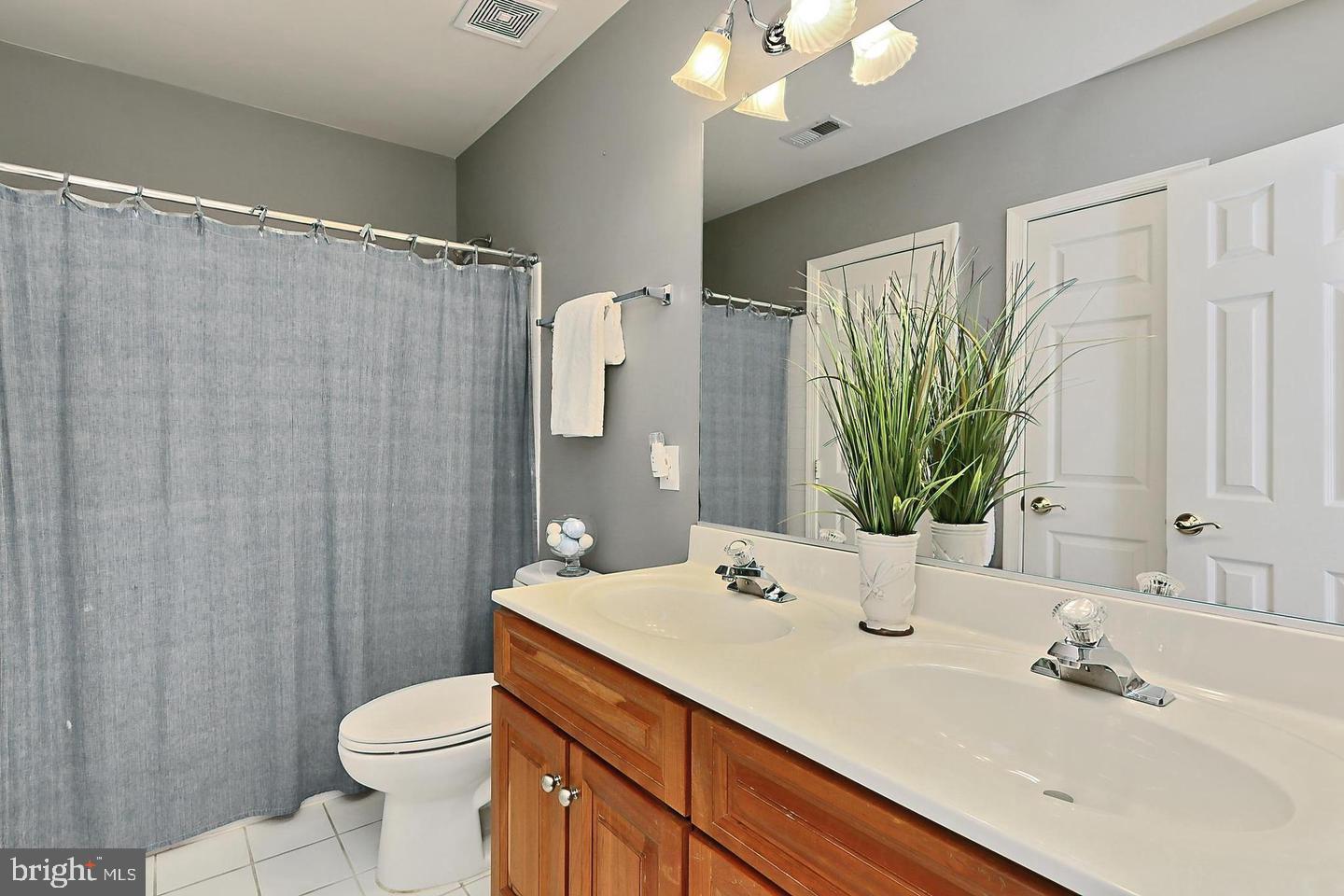 5749 Yewing Way Property Photo 43