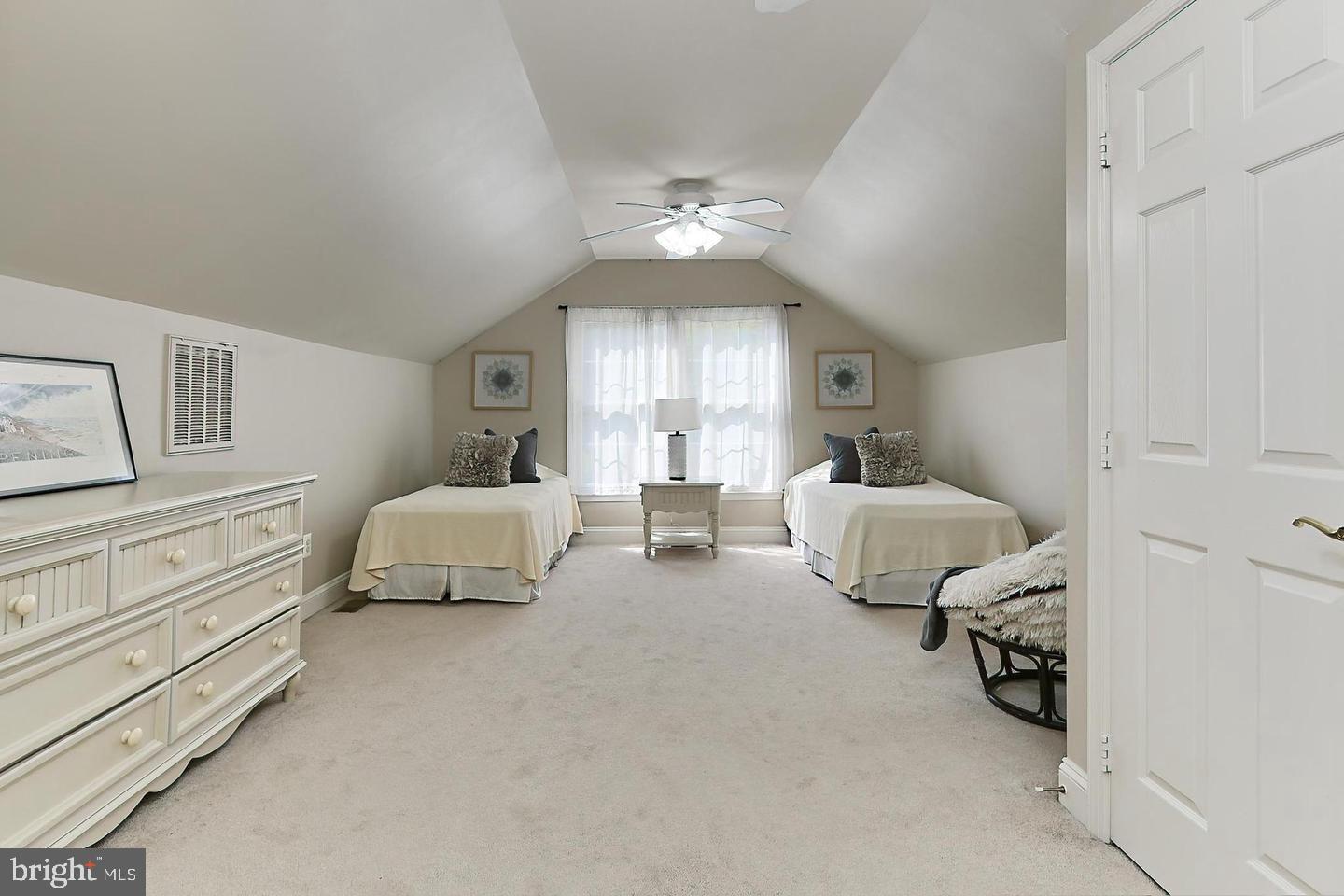 5749 Yewing Way Property Photo 46