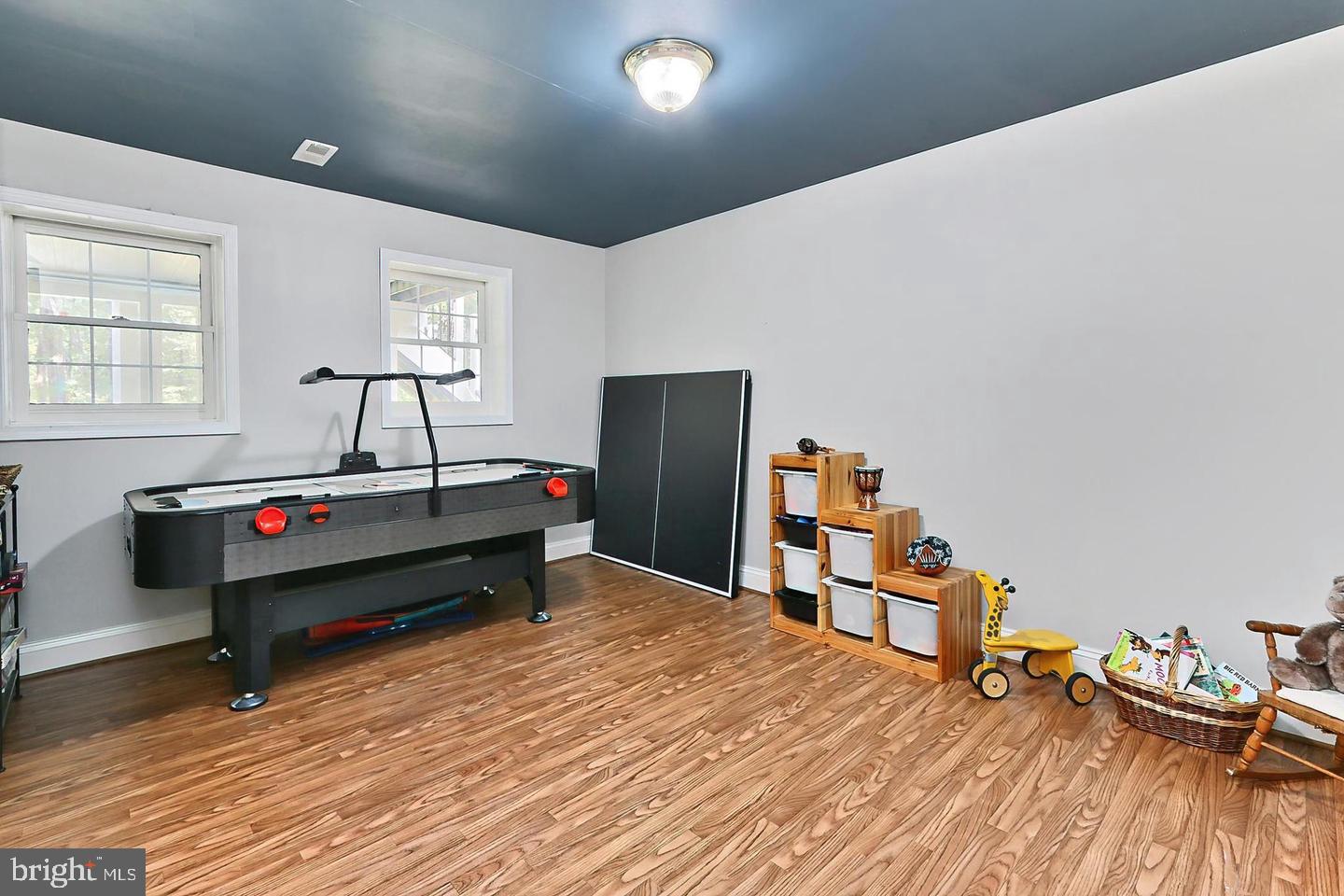 5749 Yewing Way Property Photo 55