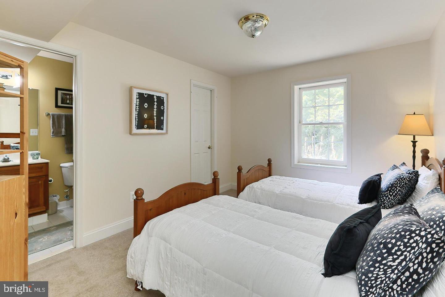 5749 Yewing Way Property Photo 56
