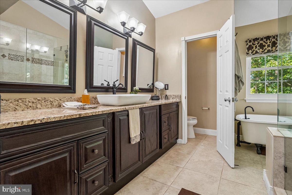 2900 Nicely Ct Property Photo 24