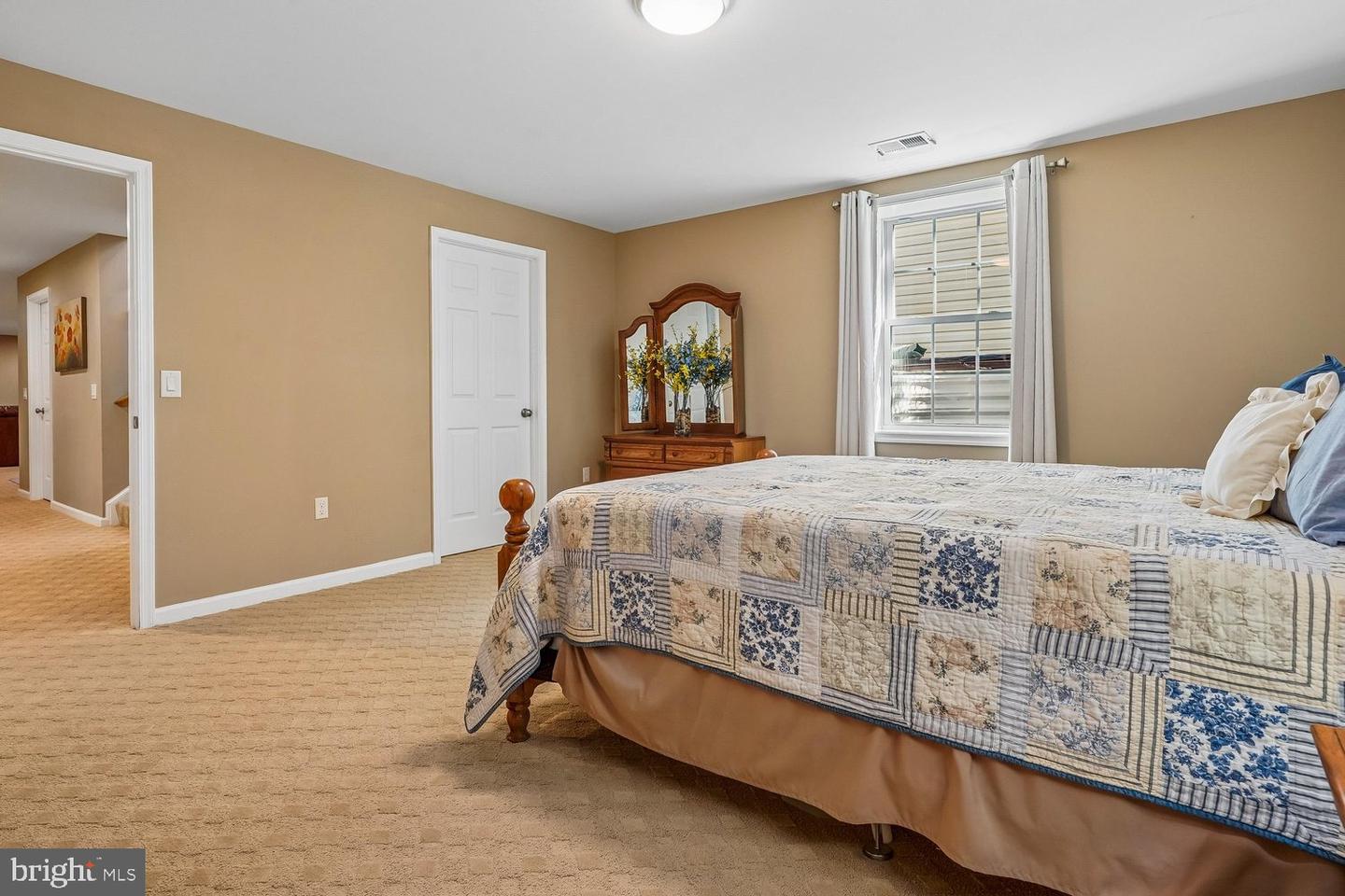 12840 Dunbarton Dr Property Photo 48