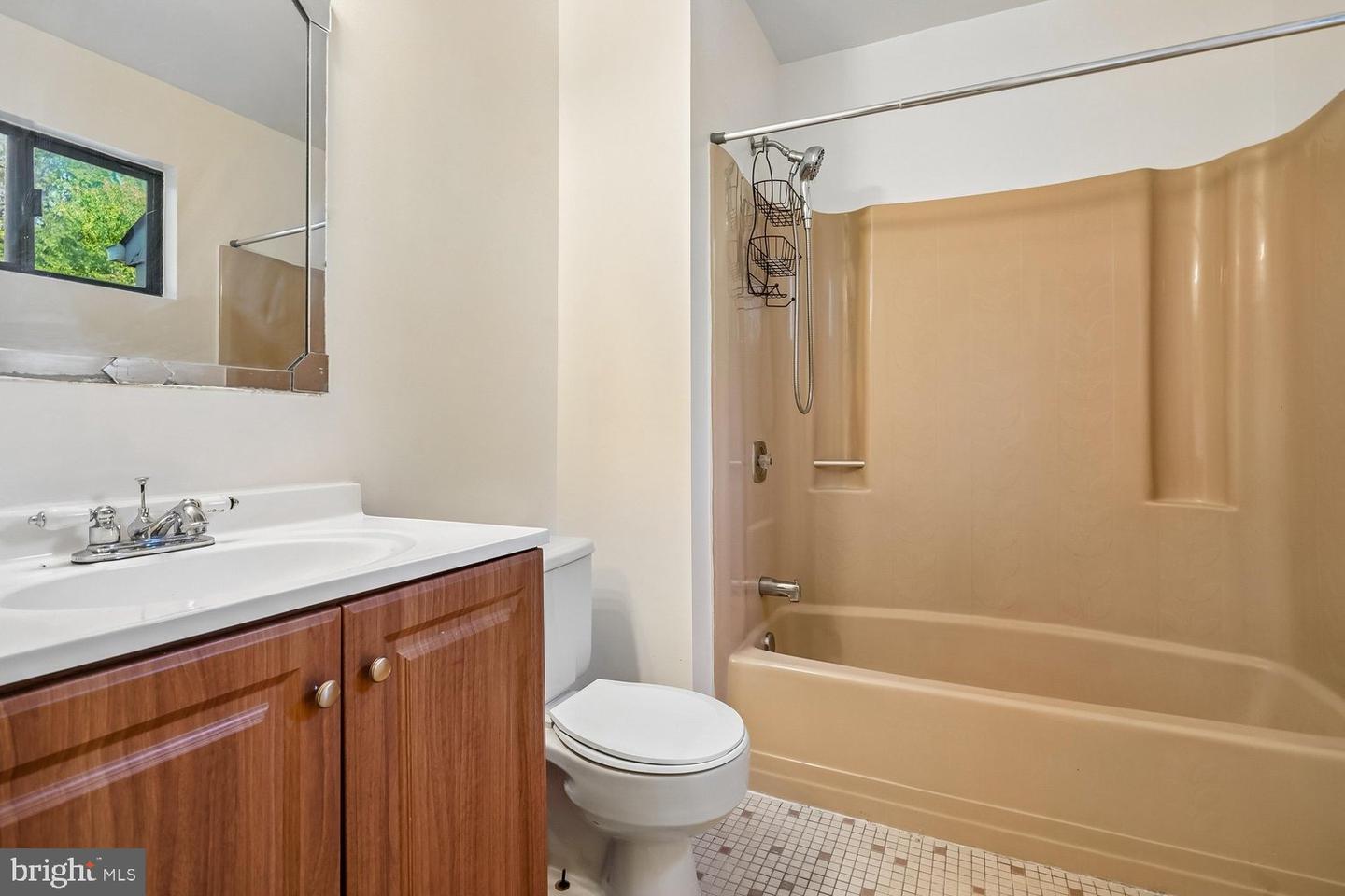 15285 Flintlock Ter Property Photo 12