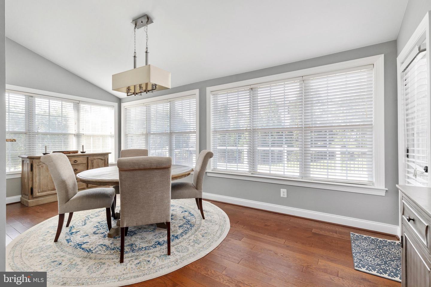 5813 Waterloo Bridge Cir Property Photo 11