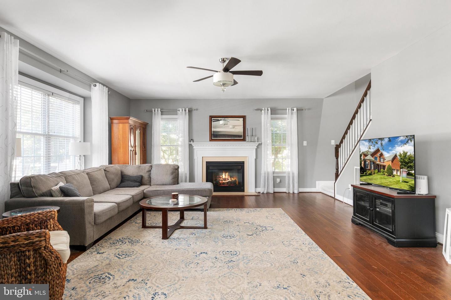 5813 Waterloo Bridge Cir Property Photo 12
