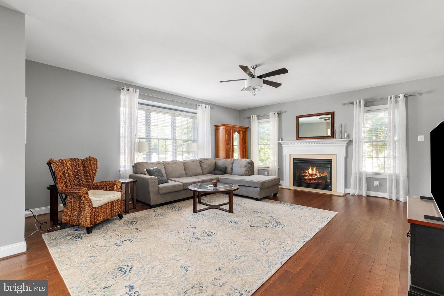 5813 Waterloo Bridge Cir Property Photo 13