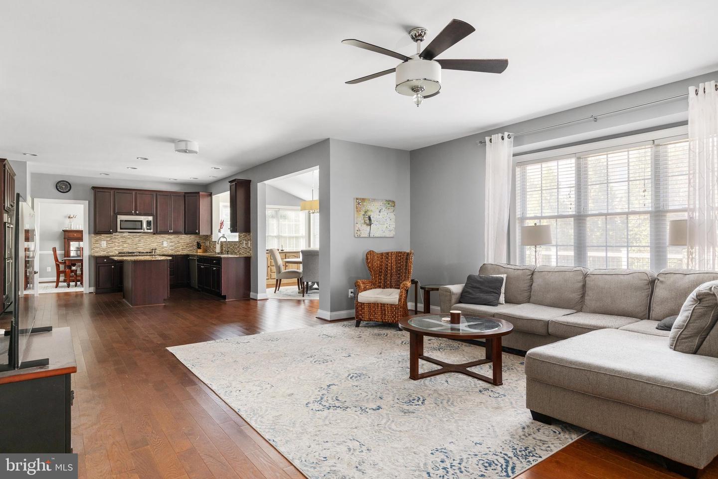 5813 Waterloo Bridge Cir Property Photo 14
