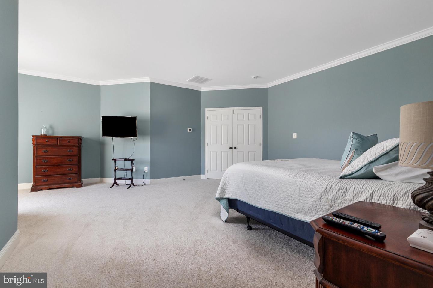 5813 Waterloo Bridge Cir Property Photo 20
