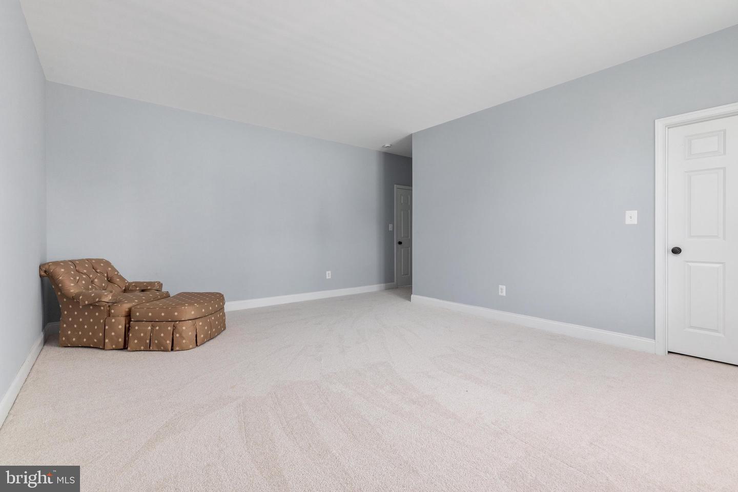5813 Waterloo Bridge Cir Property Photo 25